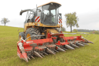 FX 450 with Oat Silage Cutter