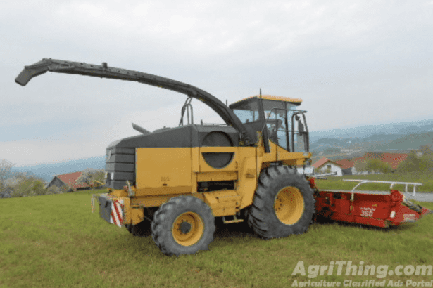 FX 450 with Oat Silage Cutter