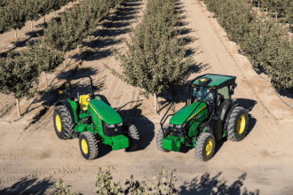 Orchard Tractor John Deere 5ML Low-Profile Tractor