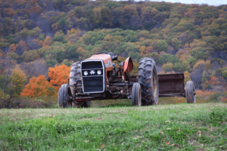 JOHN DEERE COMBINE HARVESTER 9870