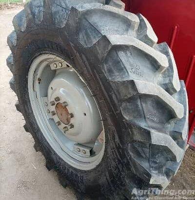 MF260 Tractor