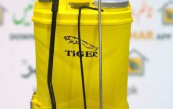 Battery charging spray machine.