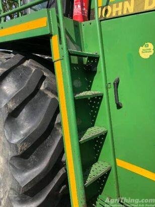 John Deere 6810 Silage Harvester