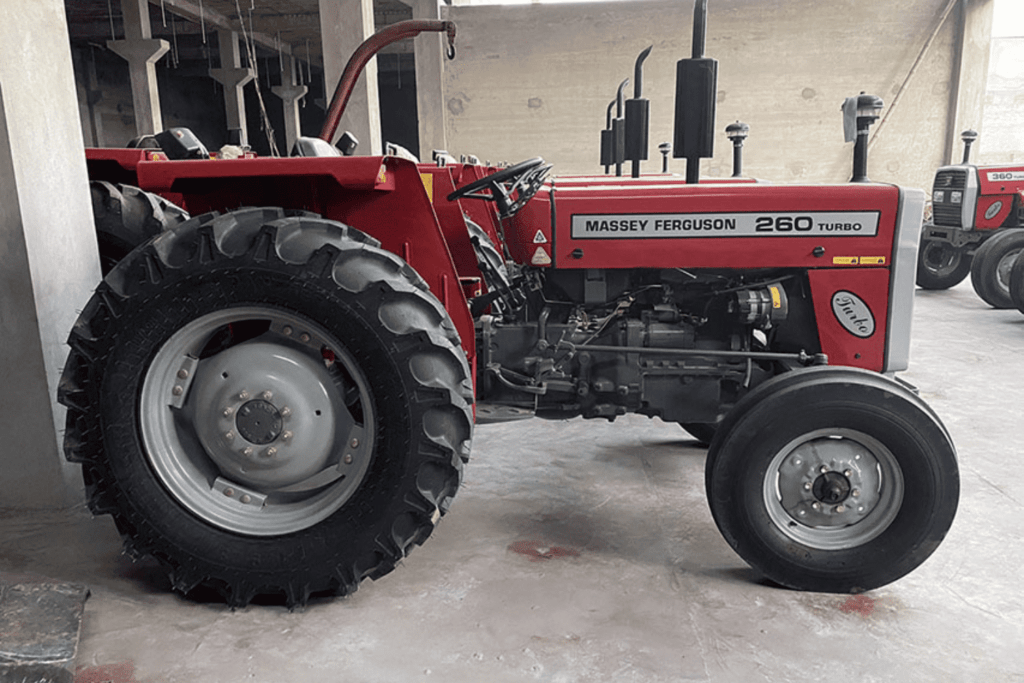 MF 260 Tractor