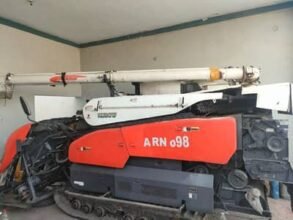 KUBOTA combine Harvester ARN 698