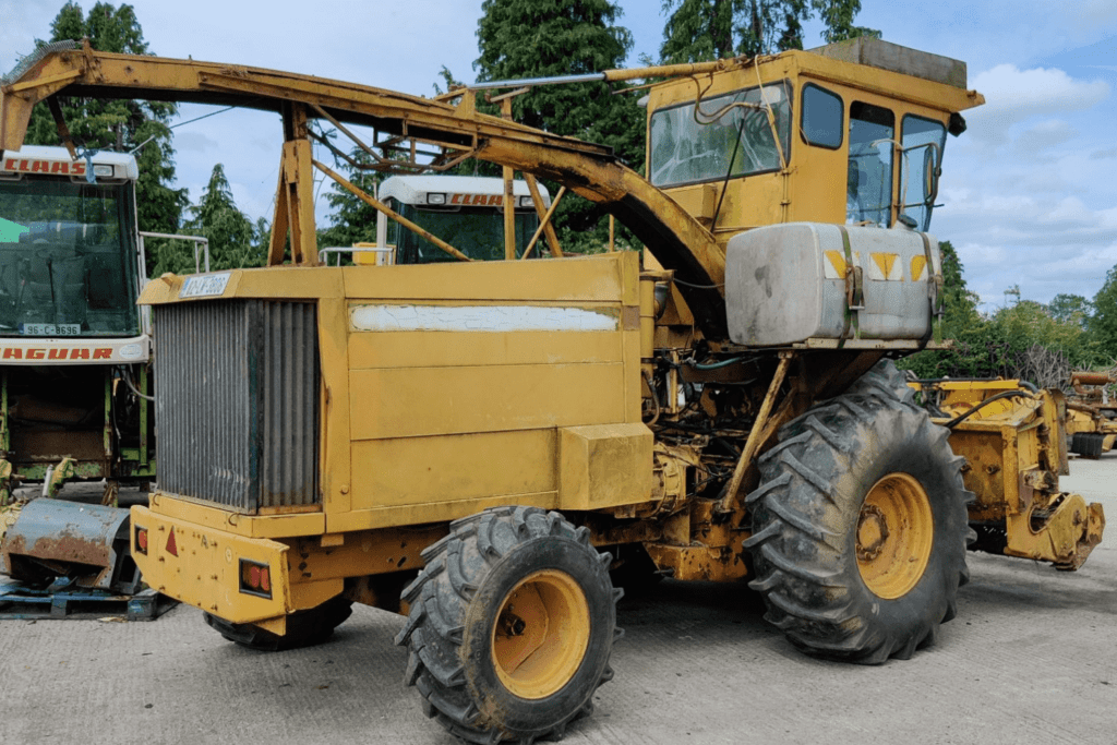 New Holland 2305 for sale