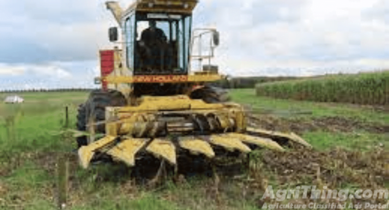 New Holland Combine Harvester fx 2305